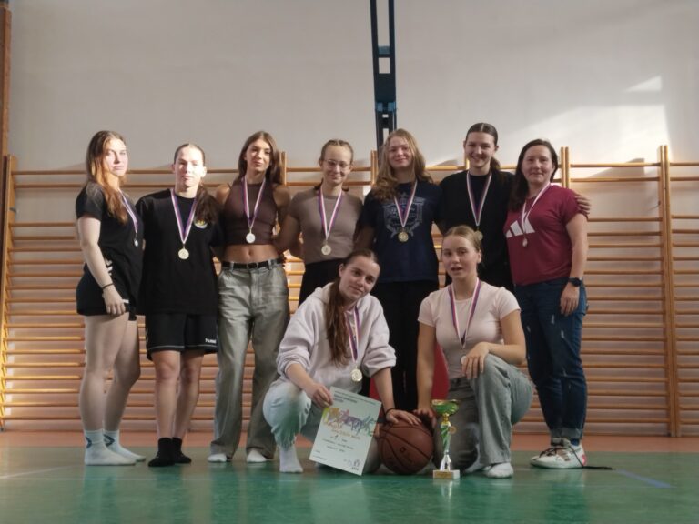 Krajské kolo SŠ v basketbale dívek