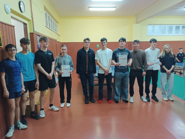 Stolní tenisté v akci