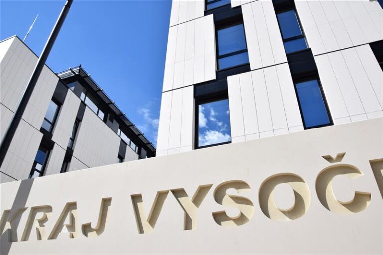 Krajský úřad hledá vedoucího odboru školství